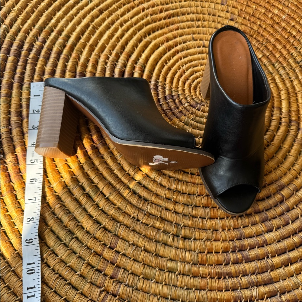 Seven 7 Elegant Black Women's Mules with Block Heel